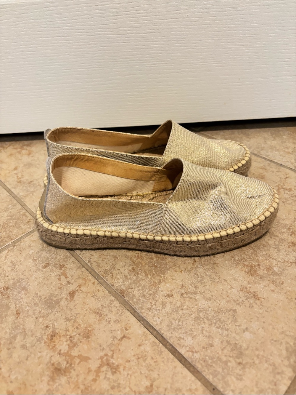Custom Casa Hernanz Gold Metallic Espadrille Slip-On Shoes - made in Madrid